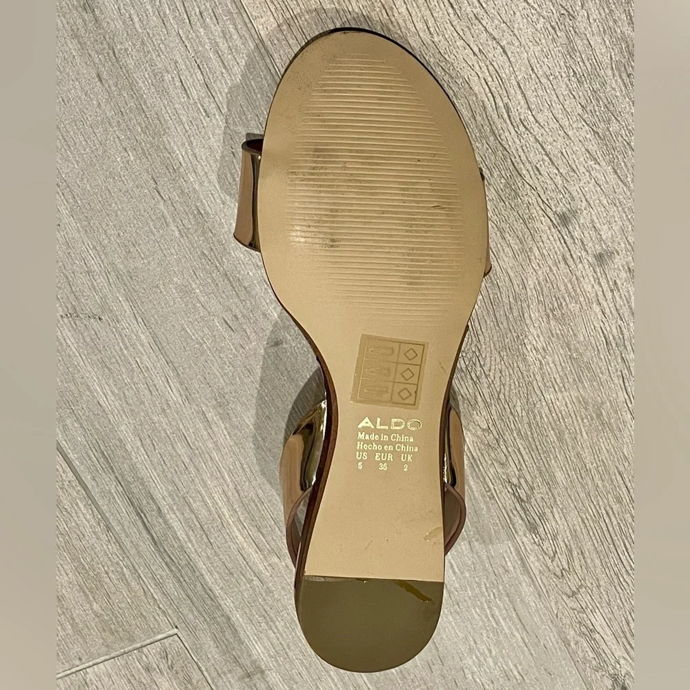 Aldo Yoana Women’s Flat Open Toe Metallic Rose Gold Sandals Slip On Size 5